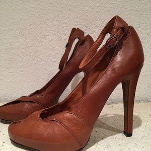 Givenchy ankle strap peep toe 4” heels. Made in Italy. Worn 1x in Monte Carlo.